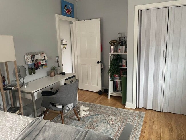 Building Photo - 60 William St