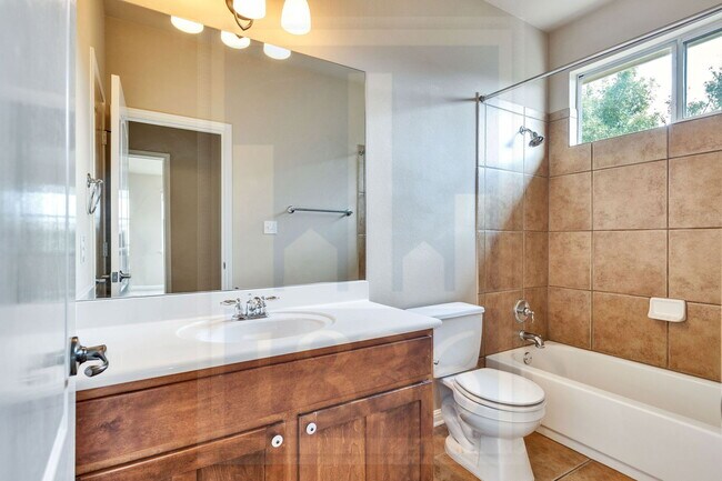 Building Photo - 150 Abbey Dr