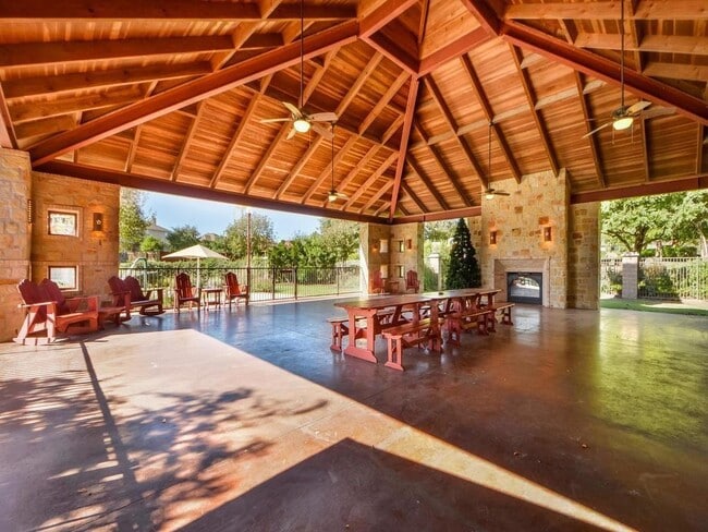 Building Photo - 19209 Sunken Creek Pass