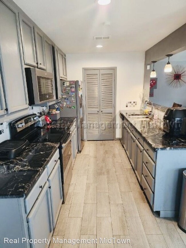 Building Photo - 3 br, 2 bath House - 703 Matthews Ct.