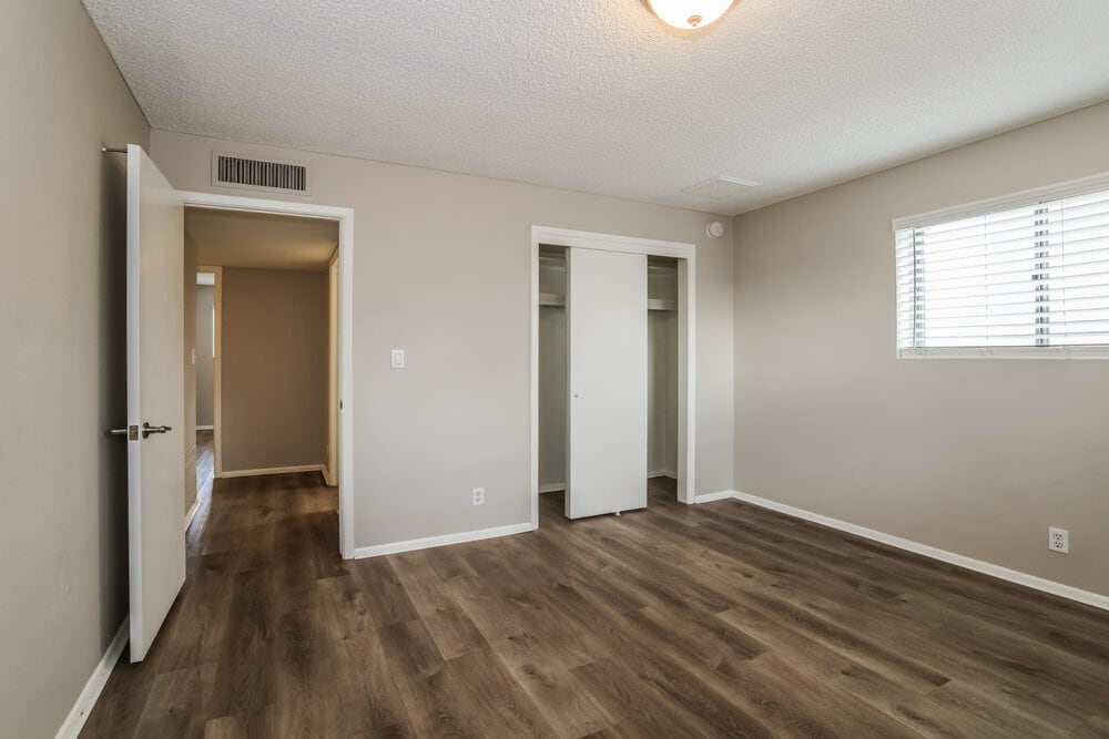 Building Photo - 6643 E Decatur St