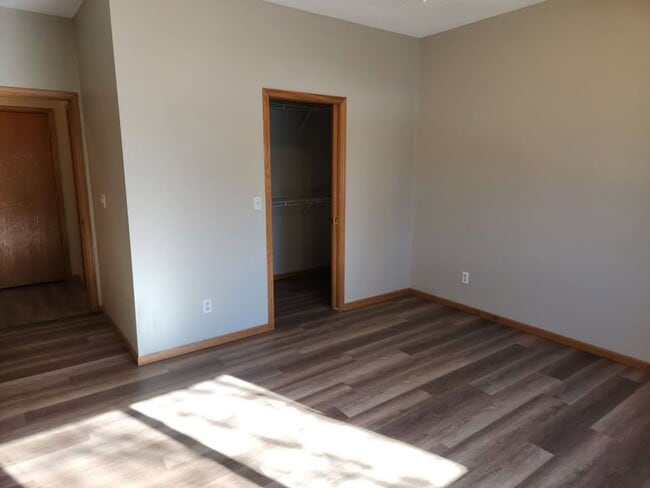 Building Photo - 825-827 Gohres St