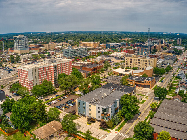 Building Photo - Main Living Apartments