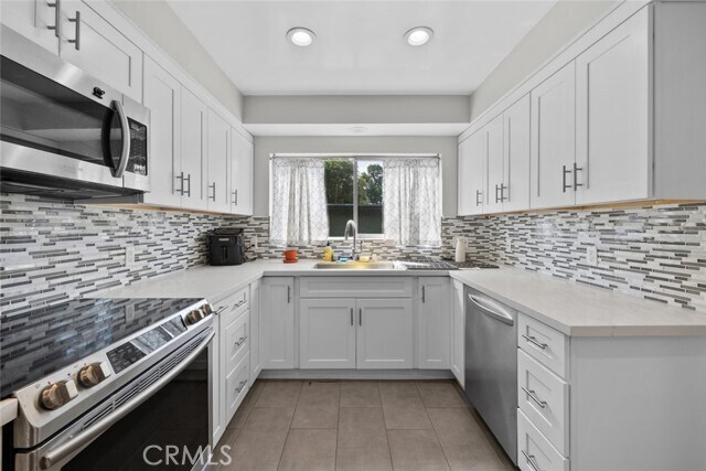 Building Photo - 1209 S Orange Grove Blvd