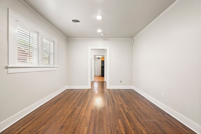 Building Photo - 3812 Bunting Ave