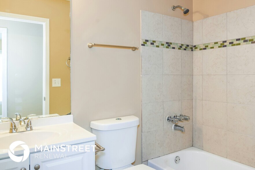 Building Photo - 1382 Inman Ct
