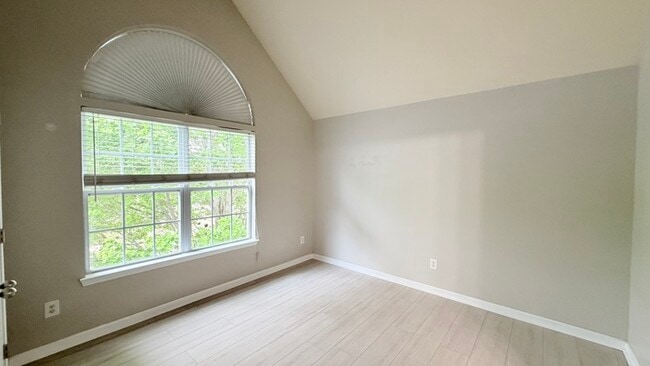 Building Photo - 765 Rockbass Rd