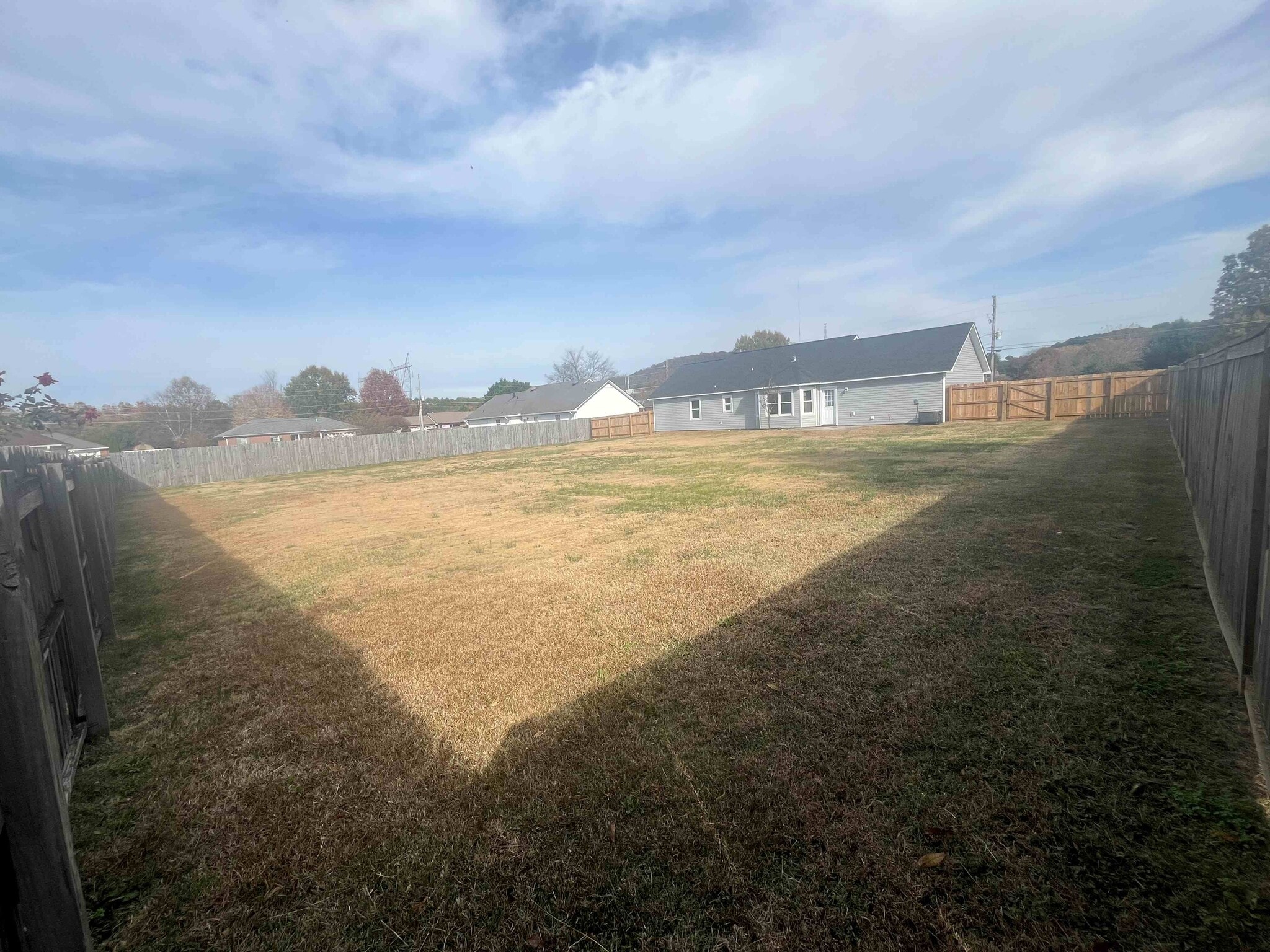 Building Photo - 326 Willow Oak Dr