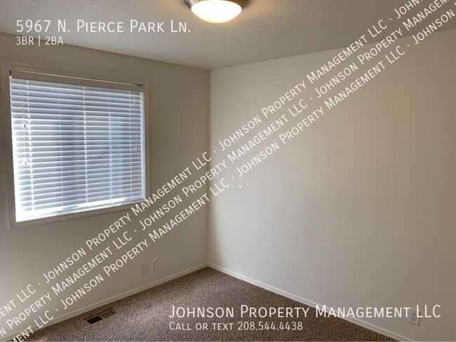 Building Photo - 5967 N Pierce Park Ln