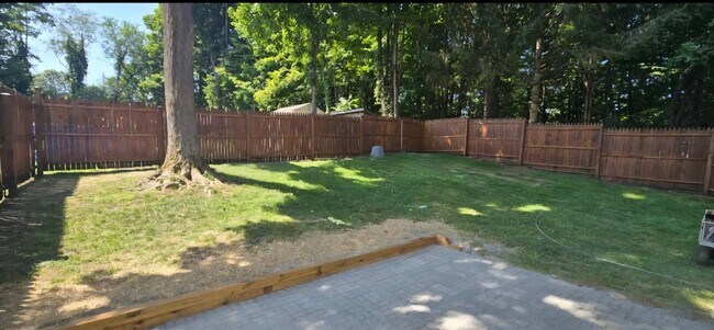 Building Photo - 1335 Union Ave