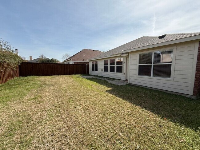 Building Photo - 1909 Morning Dove Dr