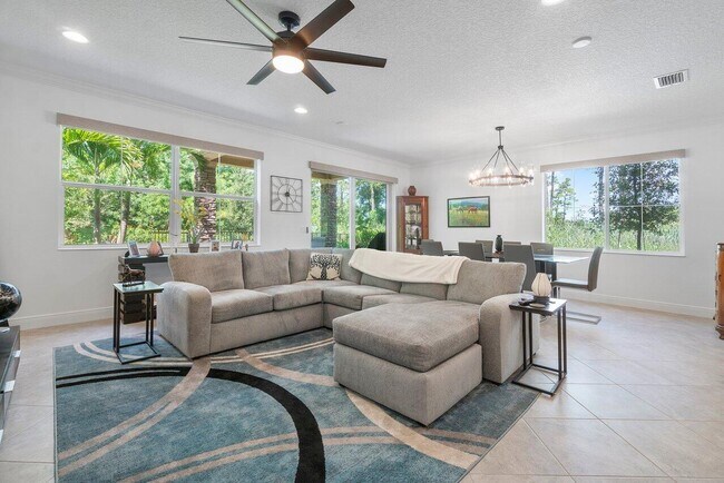 Building Photo - 119 Crape Myrtle Ln