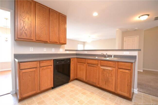 Building Photo - 1428 Cricket Ridge Dr
