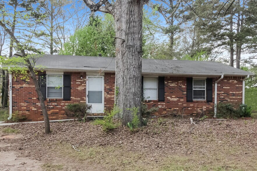 Primary Photo - 243 Sedgefield Dr