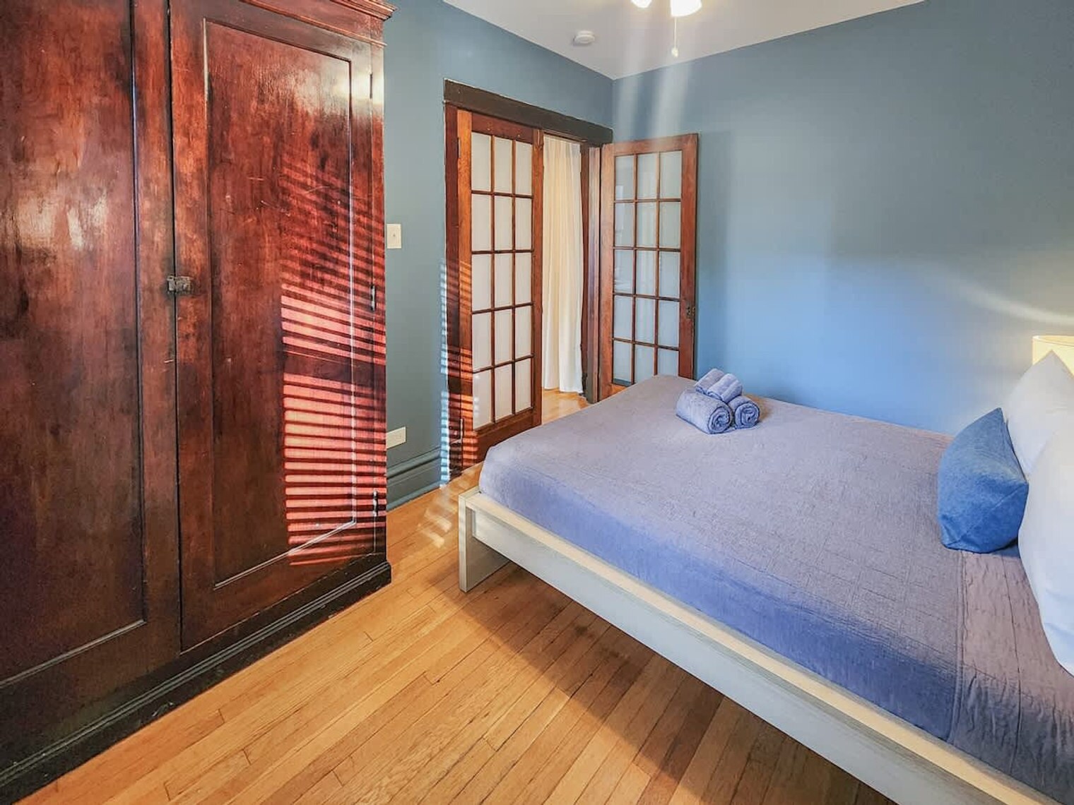 Building Photo - 3759 N Wayne Ave