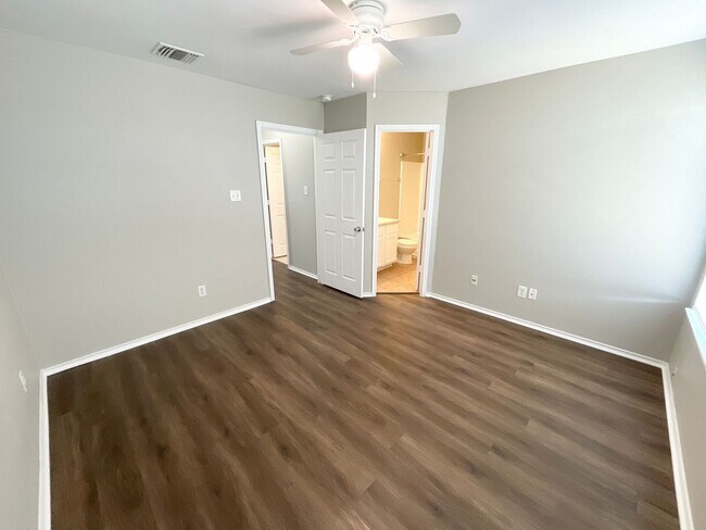 Building Photo - Lovely 2-story | 3-bedroom | 2.5-bath town...