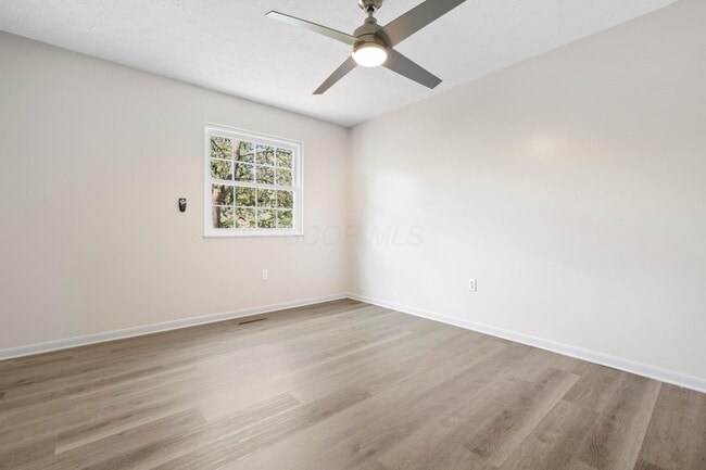 Building Photo - 5175 Threshing Ct