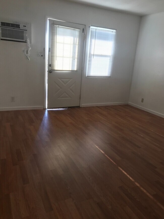 Building Photo - 2140 California St