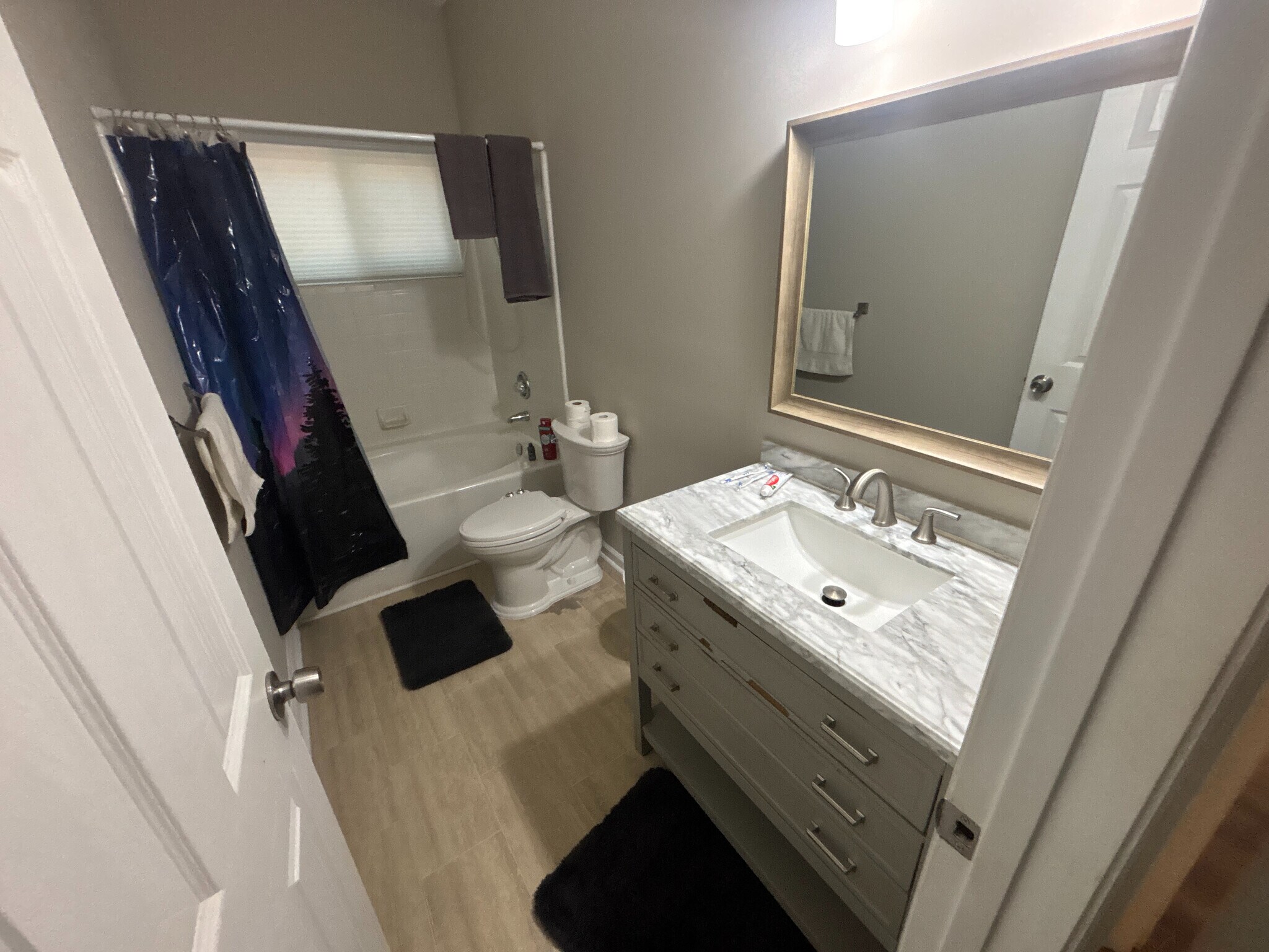 Building Photo - Room in Condo on Winterpointe Ln