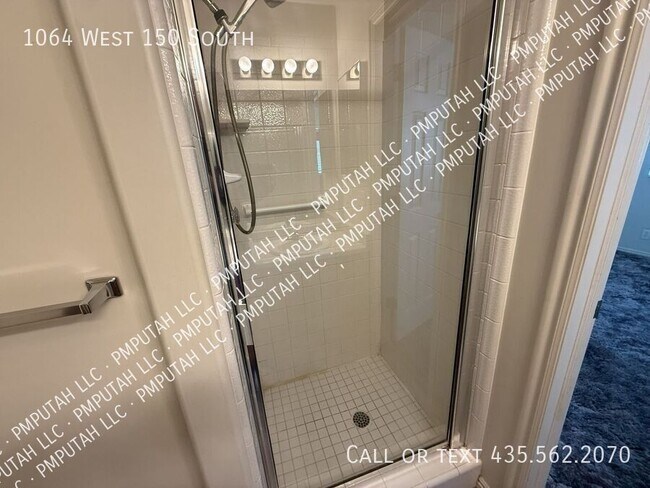 Building Photo - 1064 W 150 S