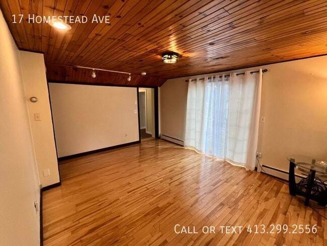 Building Photo - 17 Homestead Ave