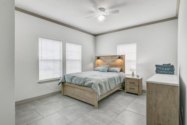 Building Photo - 2923 Pecos St