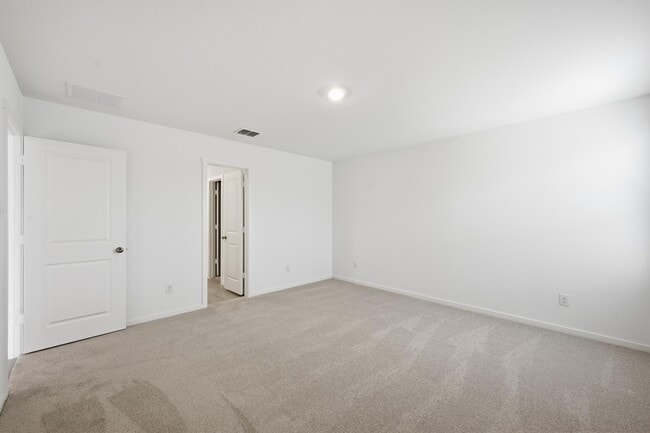 Building Photo - 3928 Pontchartrain Pkwy