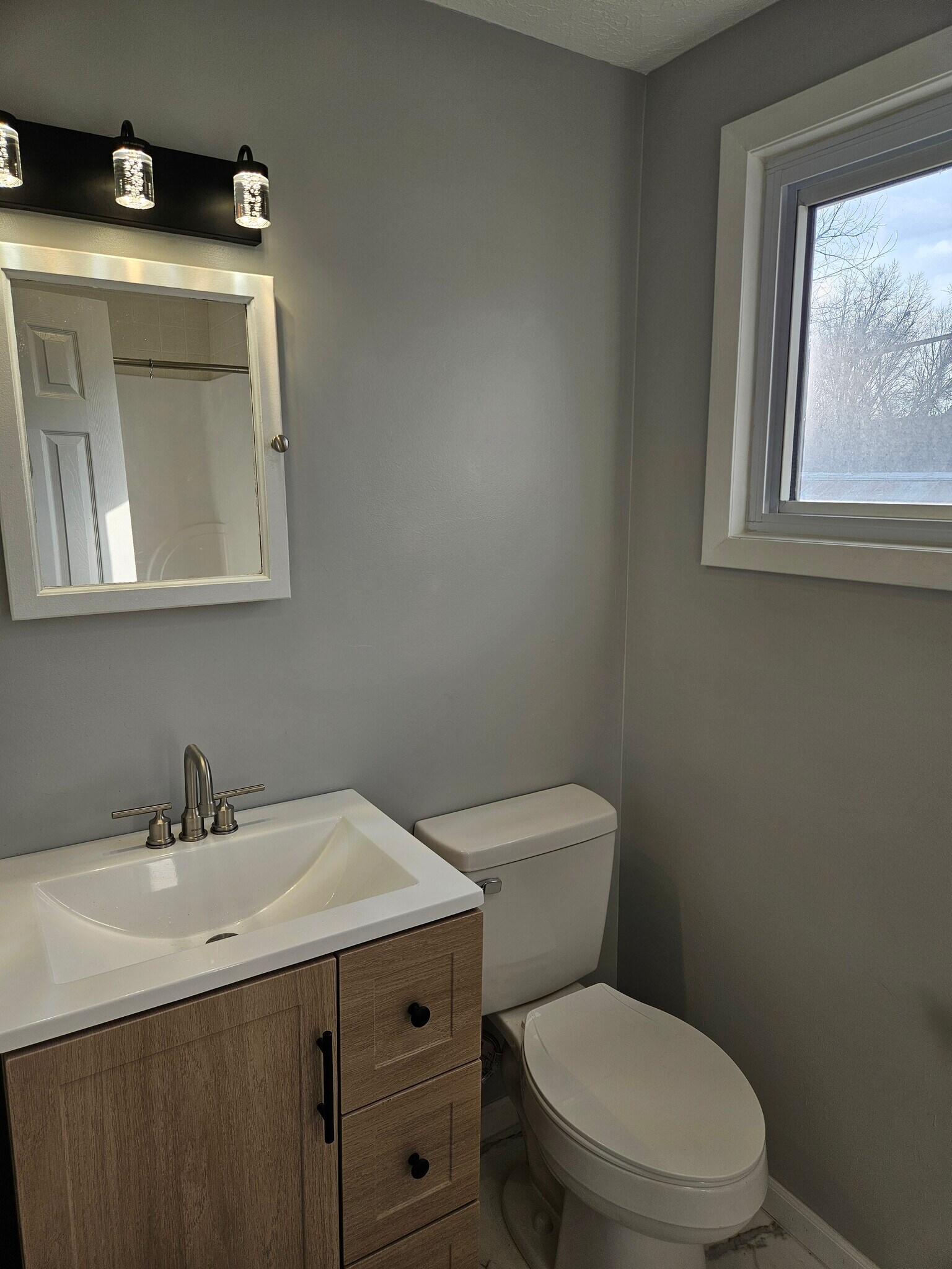 Upstairs bathroom - 310 Green St