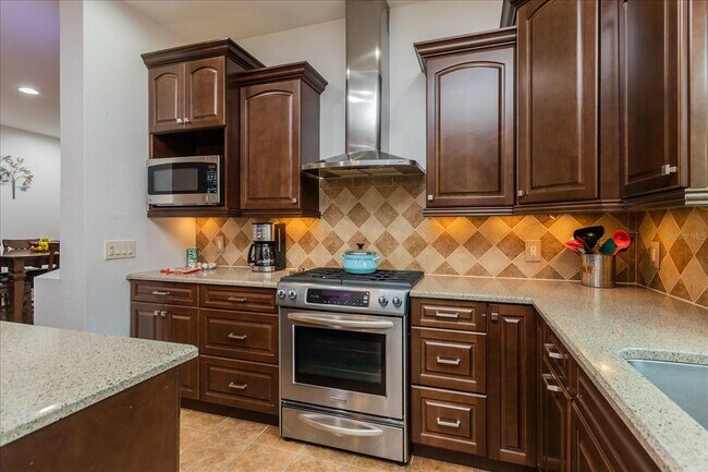 Building Photo - 15722 Green Cove Blvd