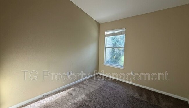 Building Photo - 13492 Sunstone St