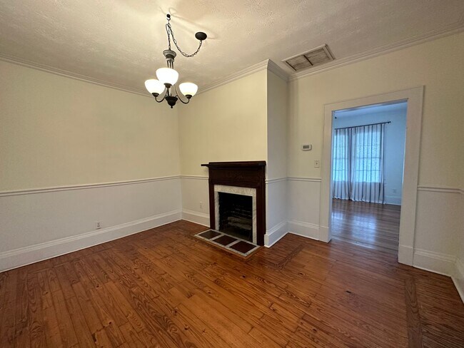 Building Photo - Heart of Riverside/Avondale