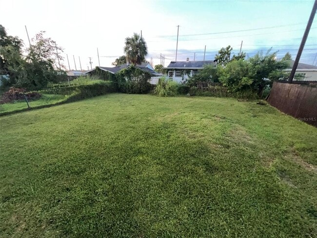 Building Photo - 2013 Oceanview Pl