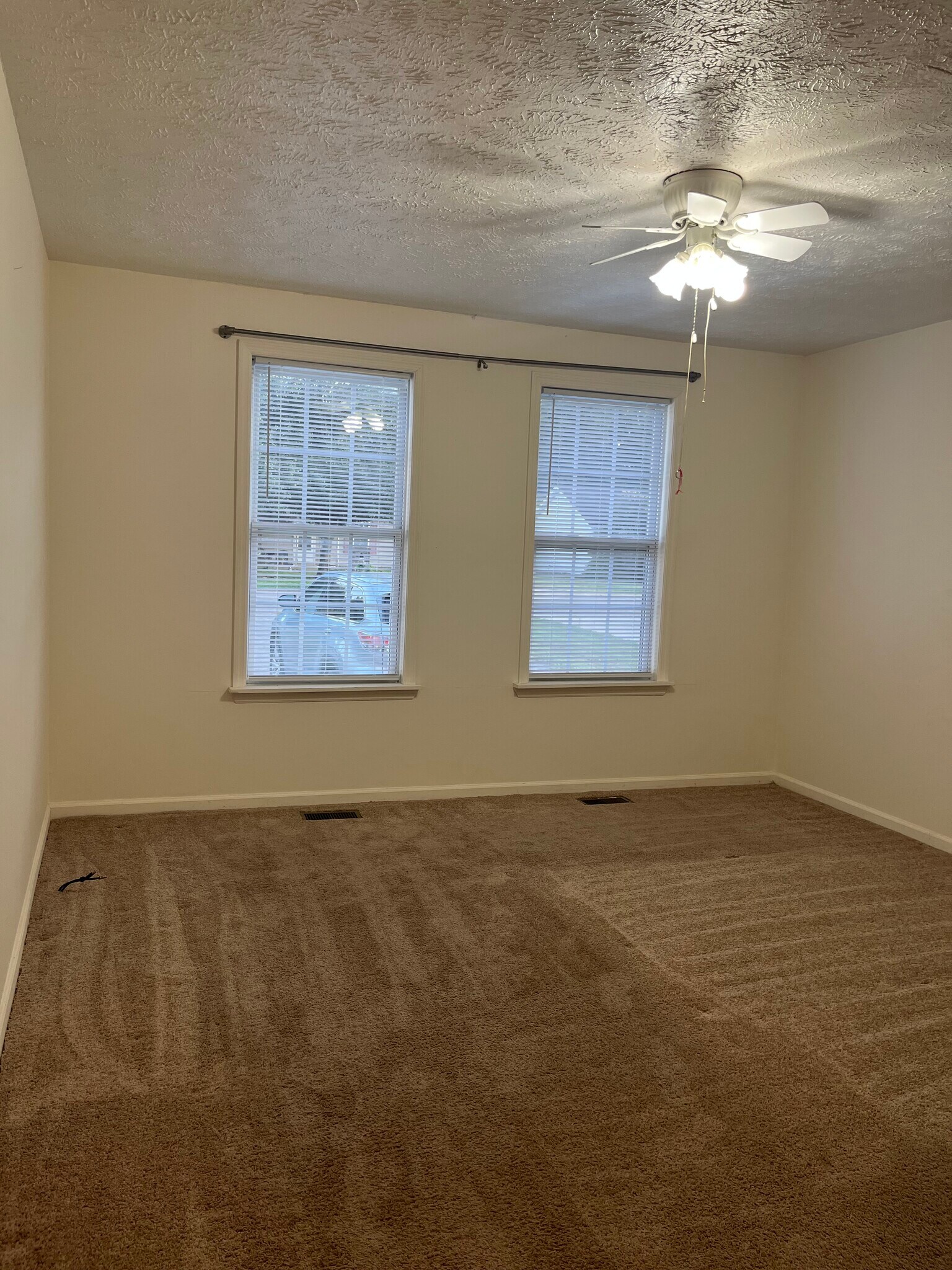2nd Primary Bedroom with full bathroom - 2047 Horncastle Dr
