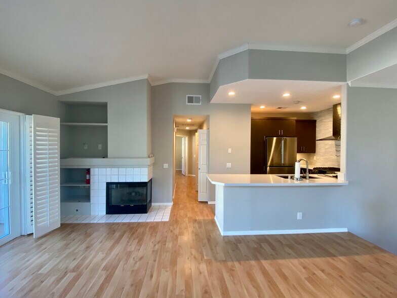 Building Photo - 11964 Tivoli Park Row