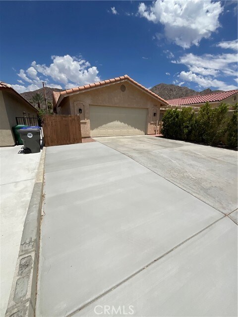 Building Photo - 53660 Avenida Herrera