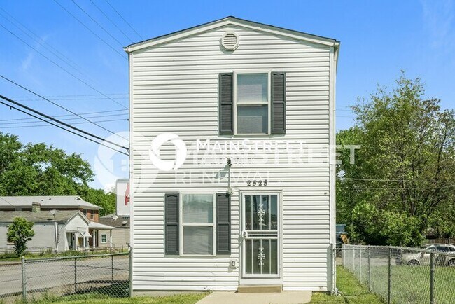 Building Photo - 3 Bedroom Pet-Friendly Home in Louisville,...