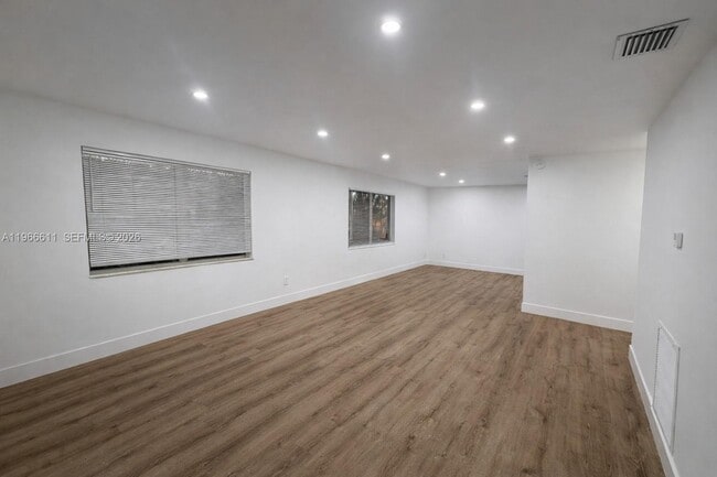 Building Photo - 6849 SW 12th St