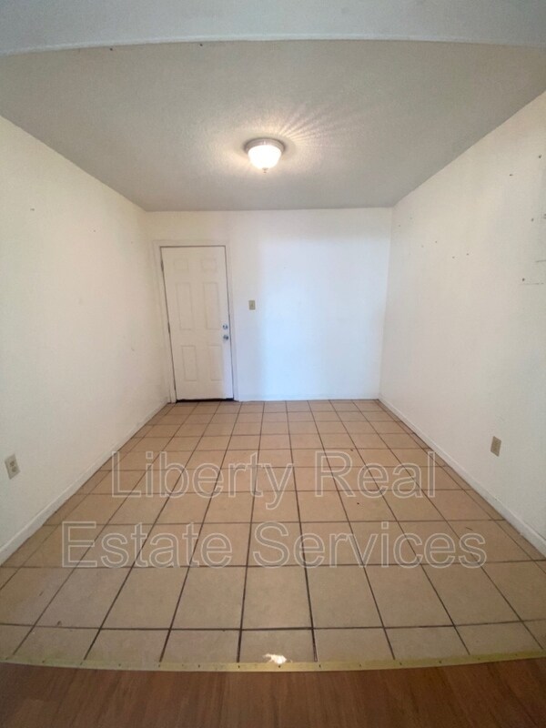 Building Photo - 108 Cherokee Cir