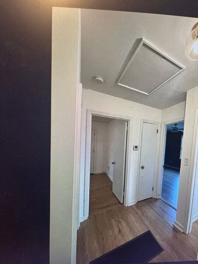 Building Photo - 3509 Norwood Blvd