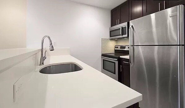 Building Photo - 788 Classon Ave