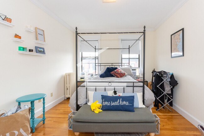 Building Photo - Unique BU Apartment