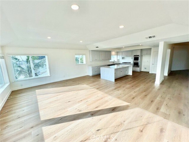 Building Photo - 301 Ocean Ave