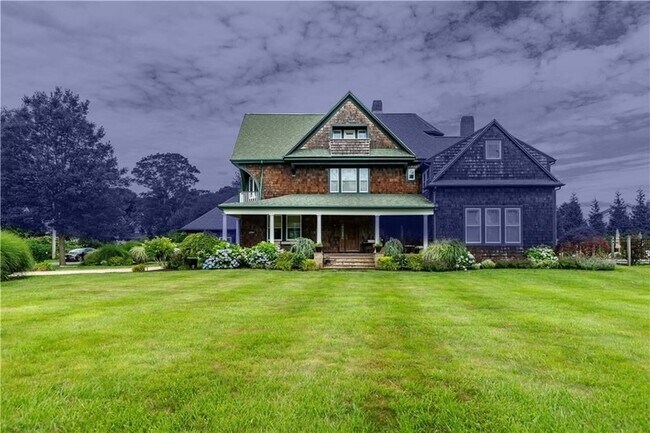 Building Photo - 7 Gibson Ave