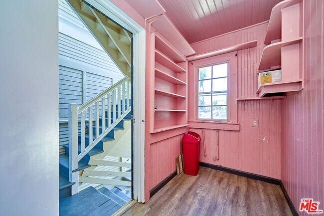 Building Photo - 1347 Valencia St