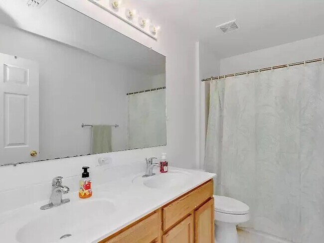Building Photo - 3371 Hickory Leaf Ct