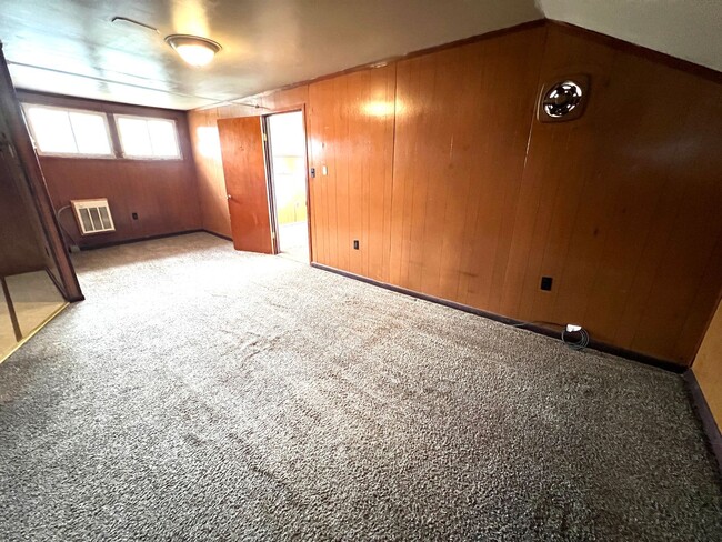 Building Photo - Water/Sewer & Lawn Maintenance Included!!