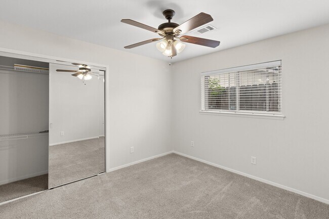 Building Photo - 10126 Metronome Dr
