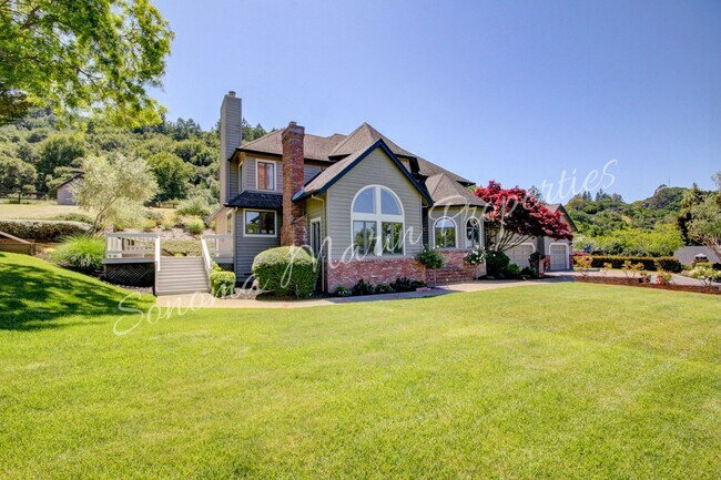 Building Photo - Panoramic Views from Hillside Custom Home on private drive ~ Water Included