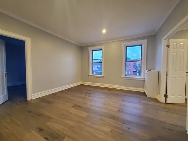 3139 JFK 204 - 3144 John F Kennedy Blvd