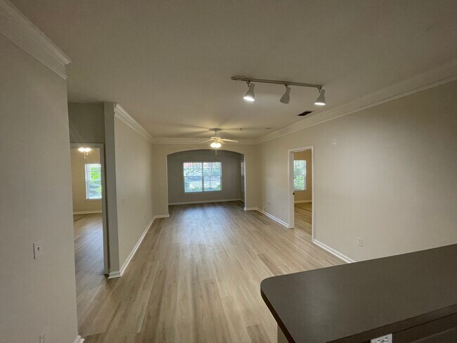 Building Photo - 4207 S Dale Mabry Hwy